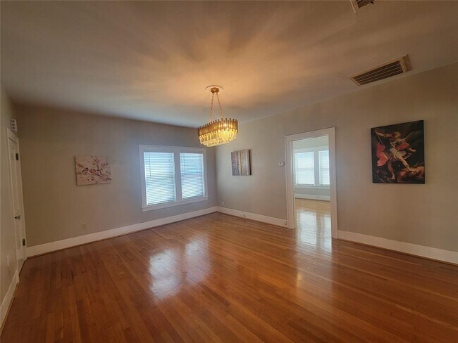 Building Photo - 2406 Huldy St