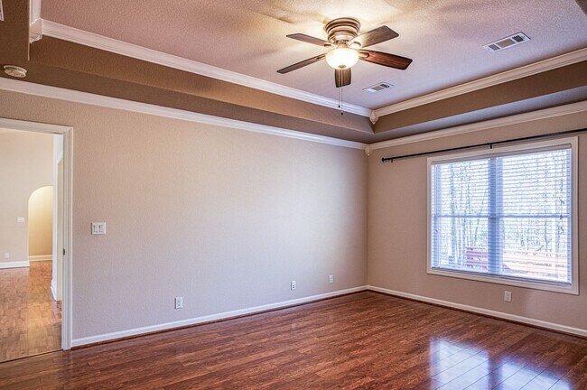 Building Photo - 16 Jubileo Ln