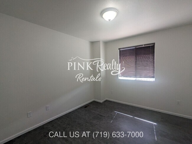 Building Photo - 62 Audubon Dr
