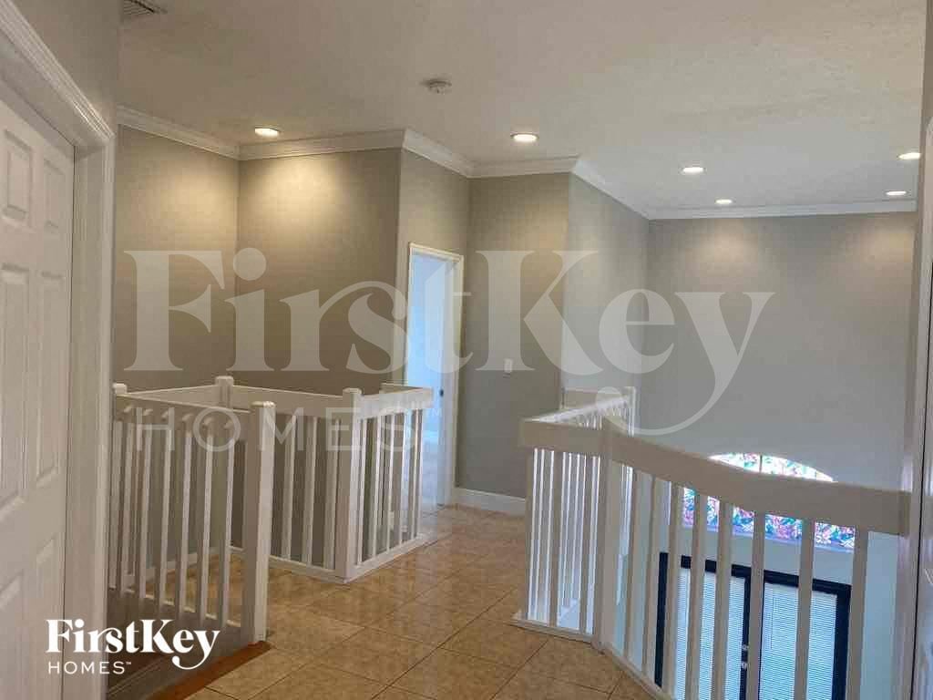 Building Photo - 16119 SW 61st Ln