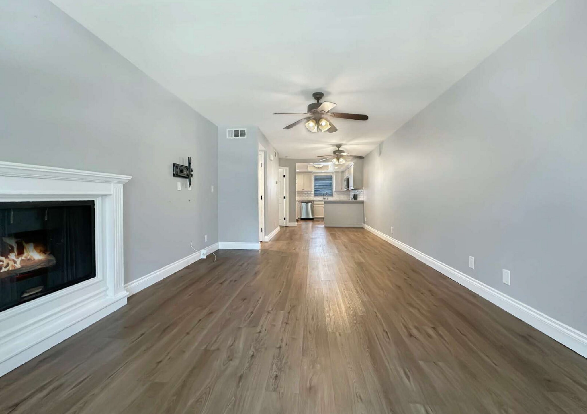 Building Photo - 26758 Claudette St