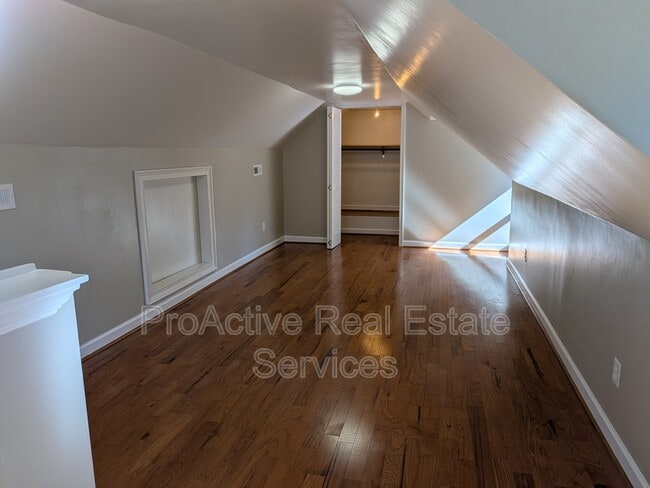 Building Photo - 3477 E Bonner Dr