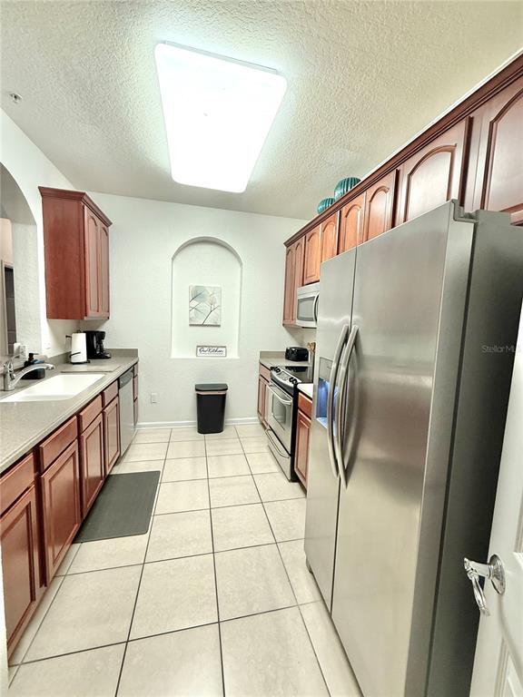 Building Photo - 4114 Breakview Dr