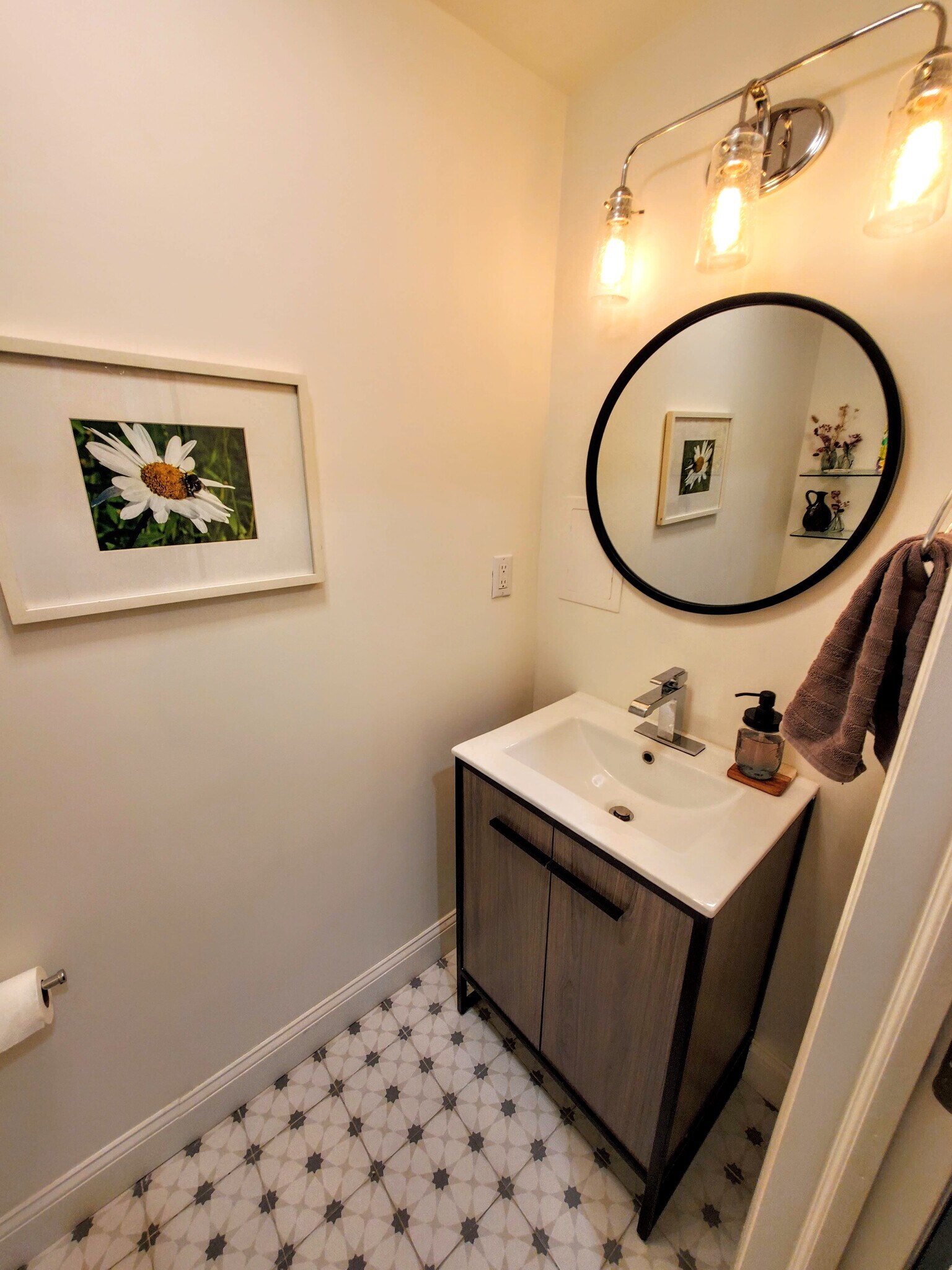 Building Photo - 917 Jefferson Ave