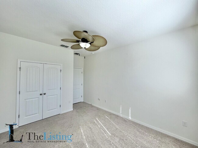 Building Photo - 1924 Siesta Falls Ct