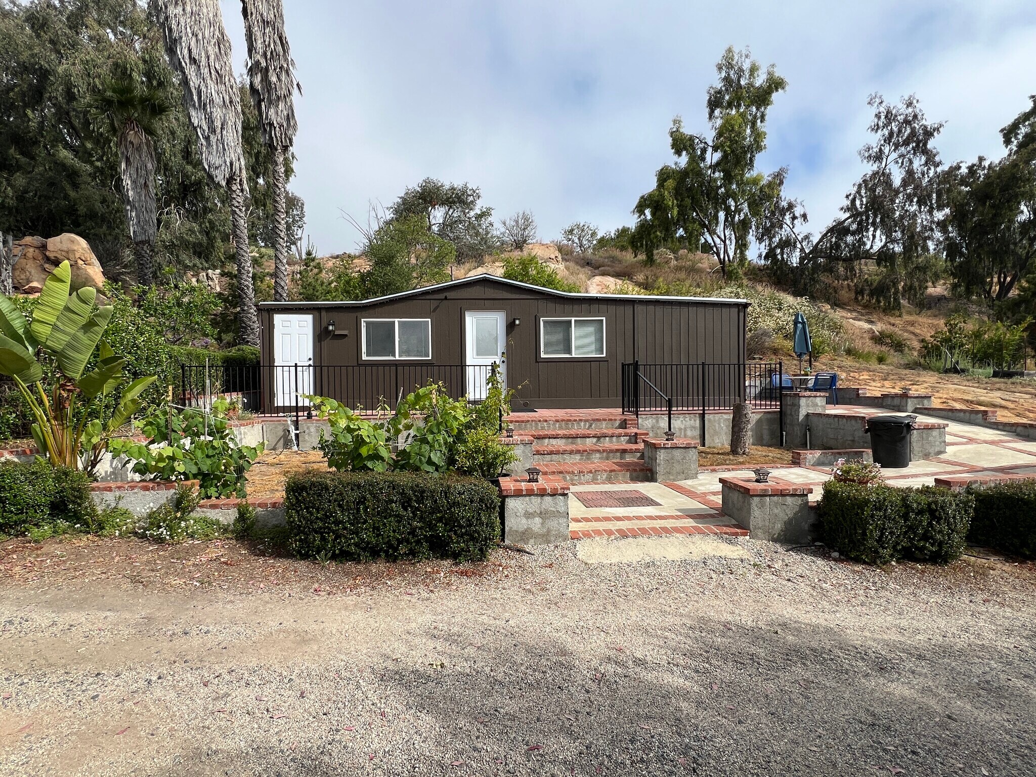 Building Photo - 32677 Ranchos Ladera Rd