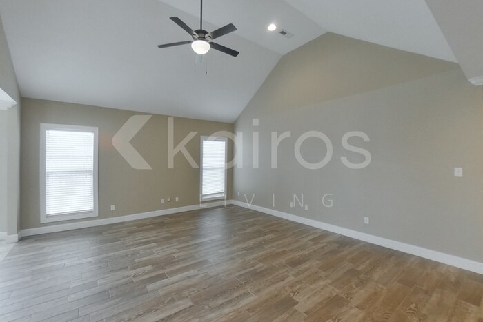 Building Photo - 94 Cottonwood Dr