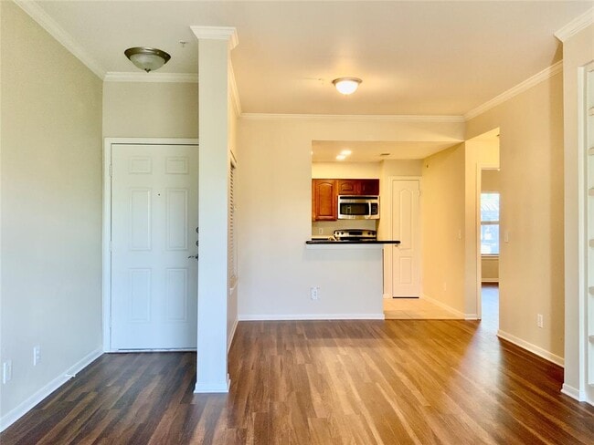 Building Photo - 6000 Shepherd Mountain Cove