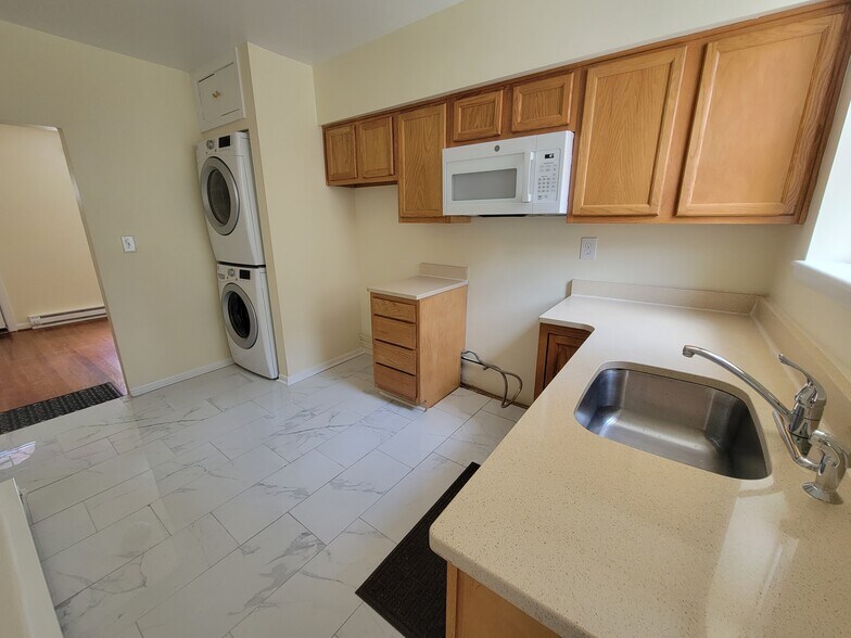 Building Photo - 2221 Choptank Ct