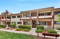 Building Photo - 350 E Desert Inn Rd