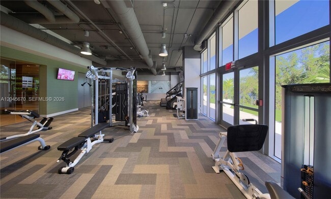 Building Photo - 16385 Biscayne Blvd