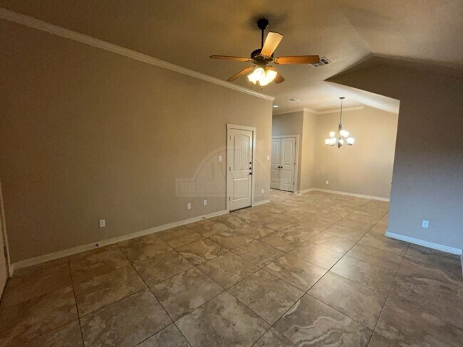 Building Photo - 3306 Lineage Loop