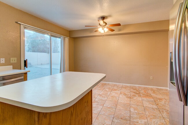 Building Photo - Charming 3-Bedroom Home with Spacious Back...