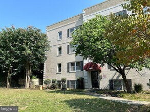 Building Photo - 3956 Pennsylvania Ave. SE