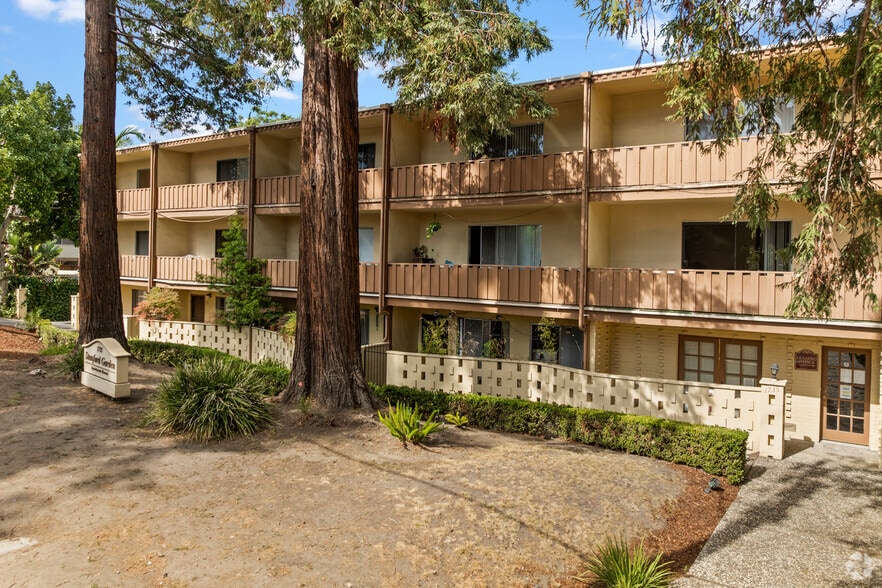 Primary Photo - Stanford Garden Apartments