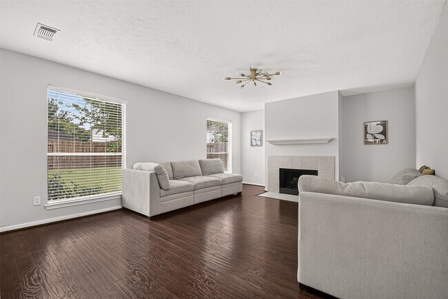 Building Photo - 9710 Berkshire Trce