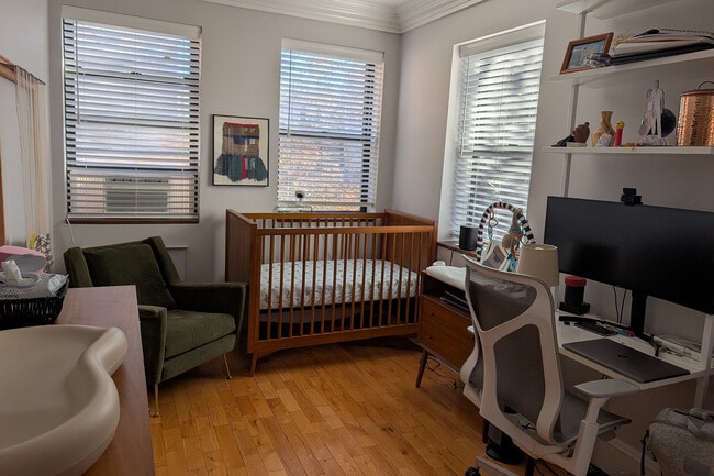 Building Photo - 34 Russell St