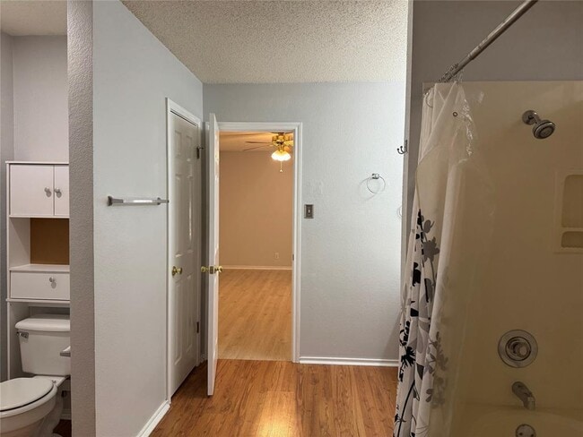 Building Photo - 9700 Copper Creek Dr