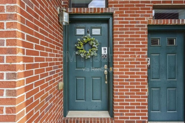 Building Photo - 174 Chester Ave SE