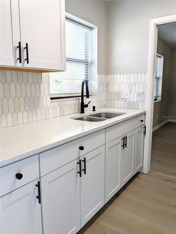 Building Photo - 681 N Wellington Dr