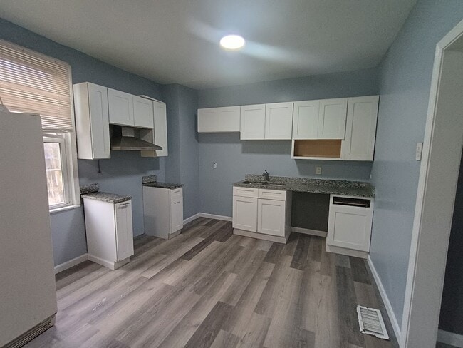 Building Photo - 412 Althea St