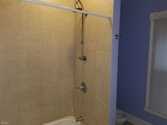 Building Photo - 3 br, 2 bath House - 1452 Forbes St 1452 F...