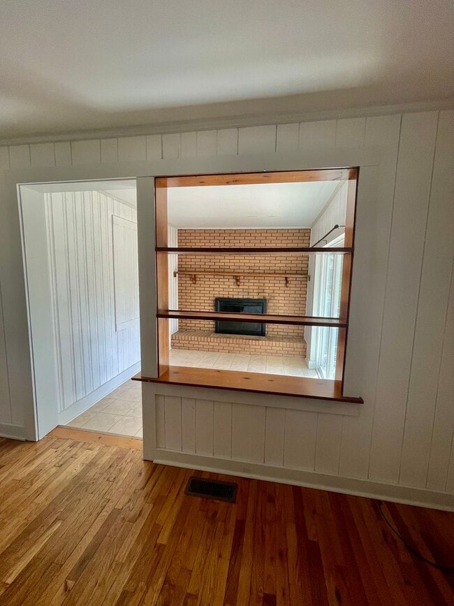 Building Photo - Spacious 2 Bed, 1 Bath Home in Arden With Bonus Sun Room, $1825