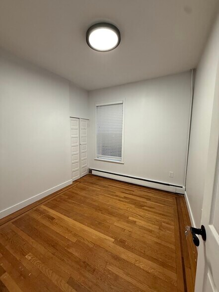 2nd Bedroom - 391 Woodlawn Ave
