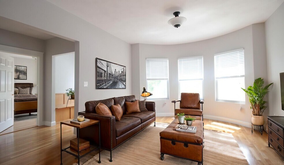 Building Photo - 1433 Cambridge St