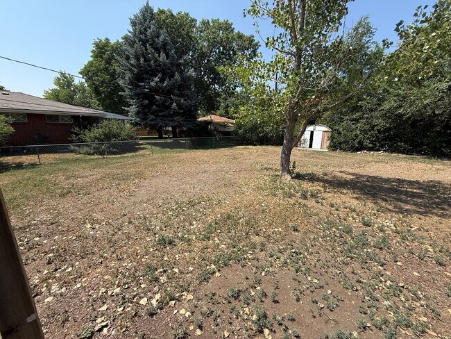 Building Photo - Spacious 2-Bed Home Packed With Comfort and Upgrades