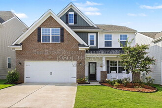 Building Photo - 16110 Winfield Hall Dr