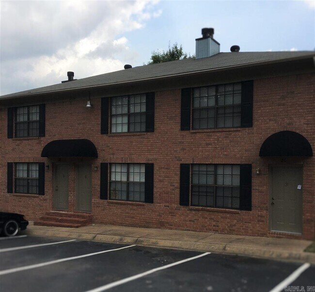 Primary Photo - 1821 Reservoir Rd
