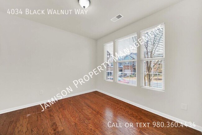 Building Photo - 4034 Black Walnut Wy