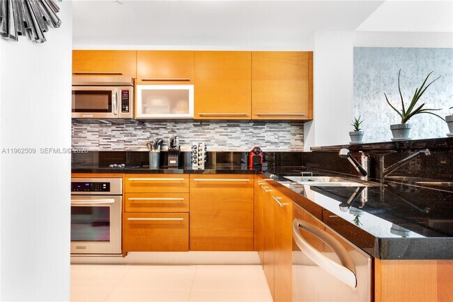 Building Photo - 244 Biscayne Blvd