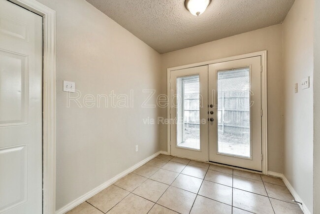 Building Photo - 500 Woodhollow Dr