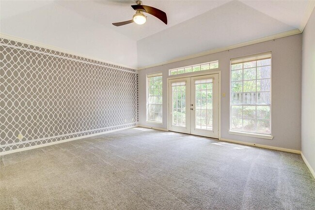 Building Photo - 16606 Shadow Path Dr