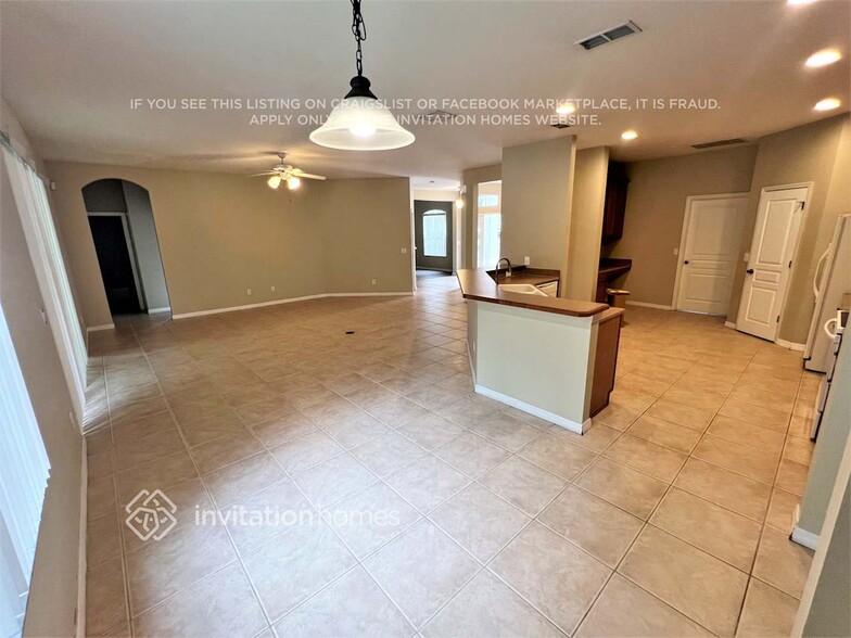 Building Photo - 627 Errol Pkwy