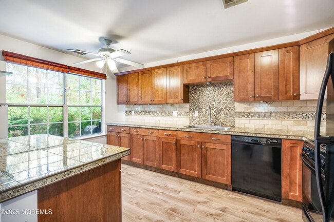 Building Photo - 13 Canidae Ct