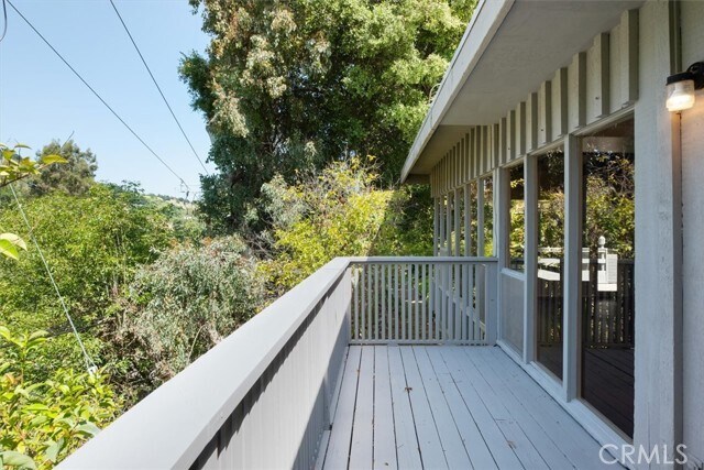 Building Photo - 3946 Alta Mesa Dr