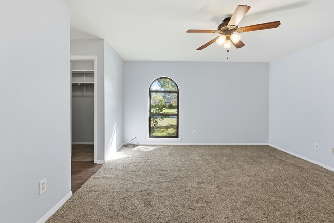 Building Photo - 3721 Avenue R