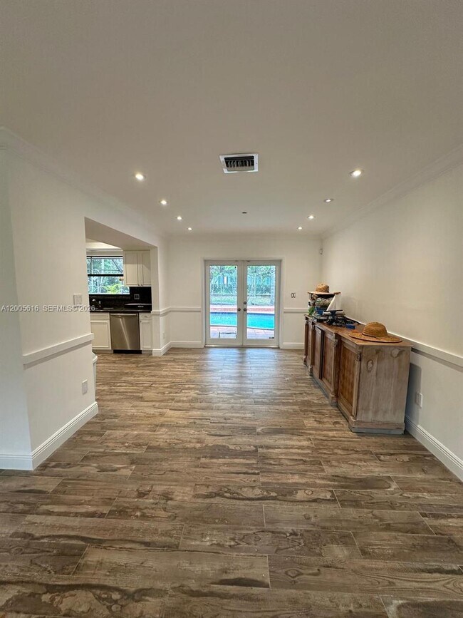 Building Photo - 7625 SW 180th Terrace