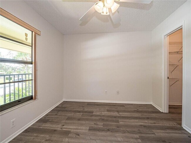 Building Photo - 28 Plantation Dr