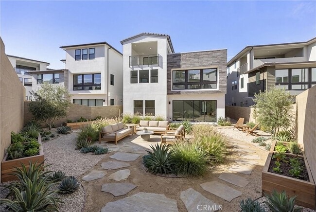 Building Photo - 164 Apron