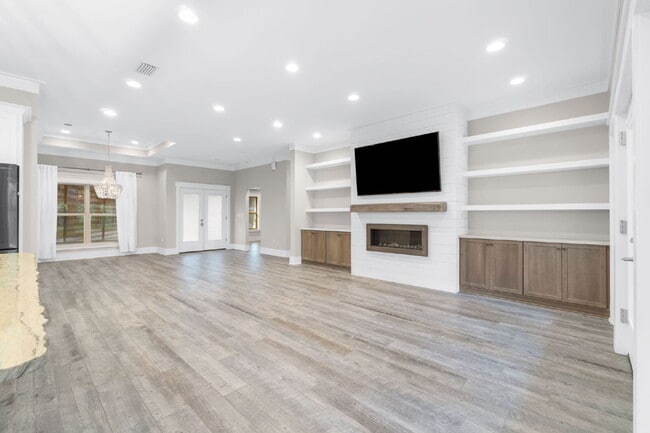Building Photo - 52 Okahatchee Cir SE