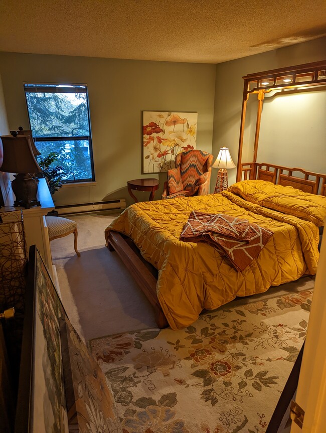 Master Bedroom - 7930 SE 34th St