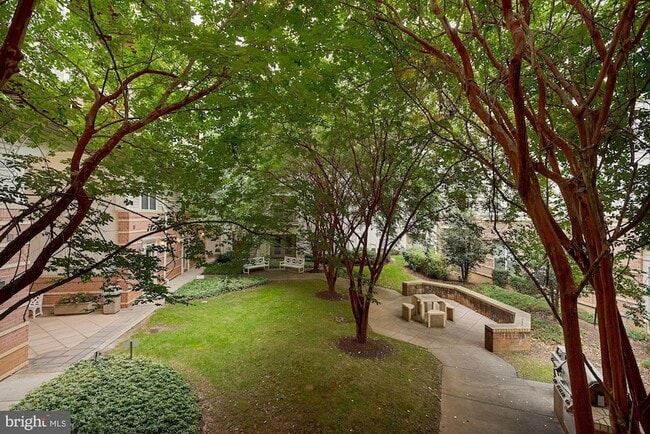 Building Photo - 9490 Virginia Center Blvd