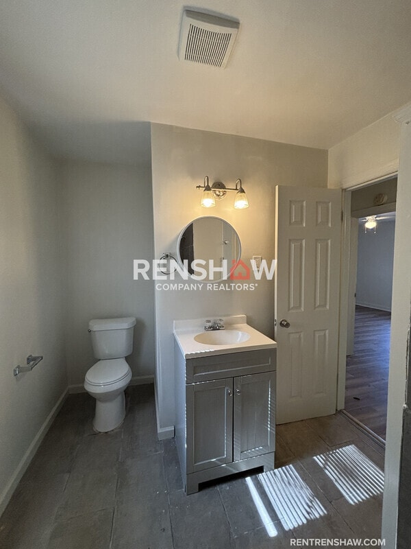 Building Photo - 3071 McCool Ave