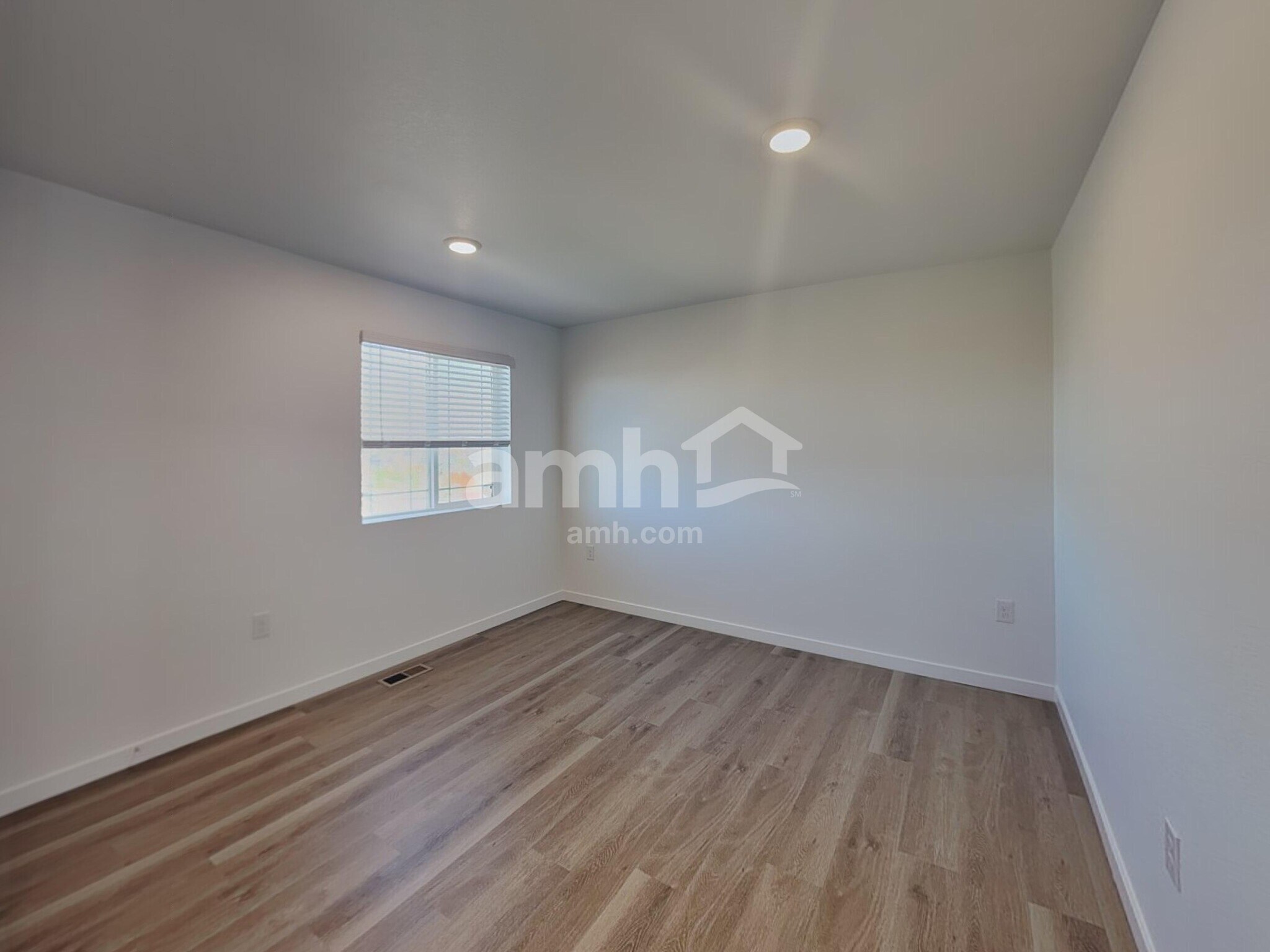 Building Photo - 26162 E Calhoun Pl