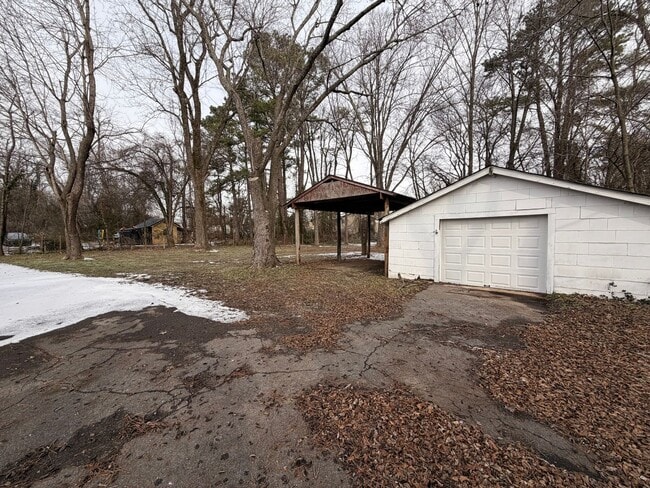 Building Photo - Charming 3 Bed 1 Bath Home Minutes From MTSU