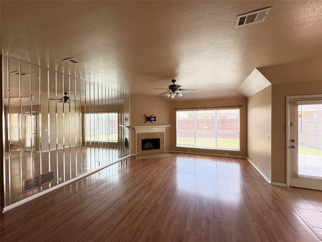 Building Photo - 10428 Jaybird Dr